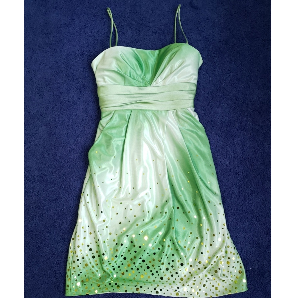 🎉 Green Homecoming/Prom Dress